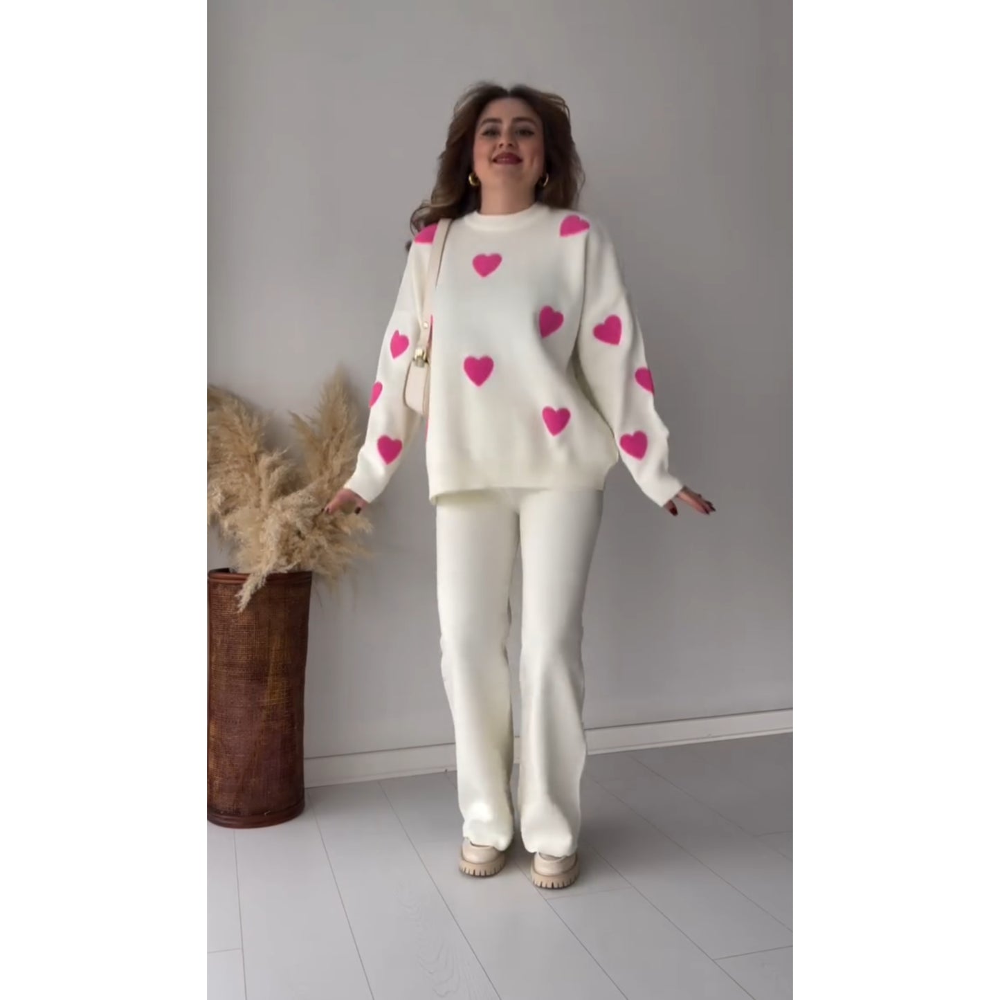 - CLEARANCE SALE - Frenzy Hearts Fleece 2pc Suit ♥️