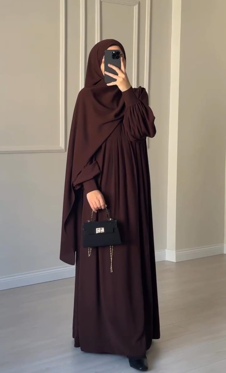 Almondie Abaya With Staller π°